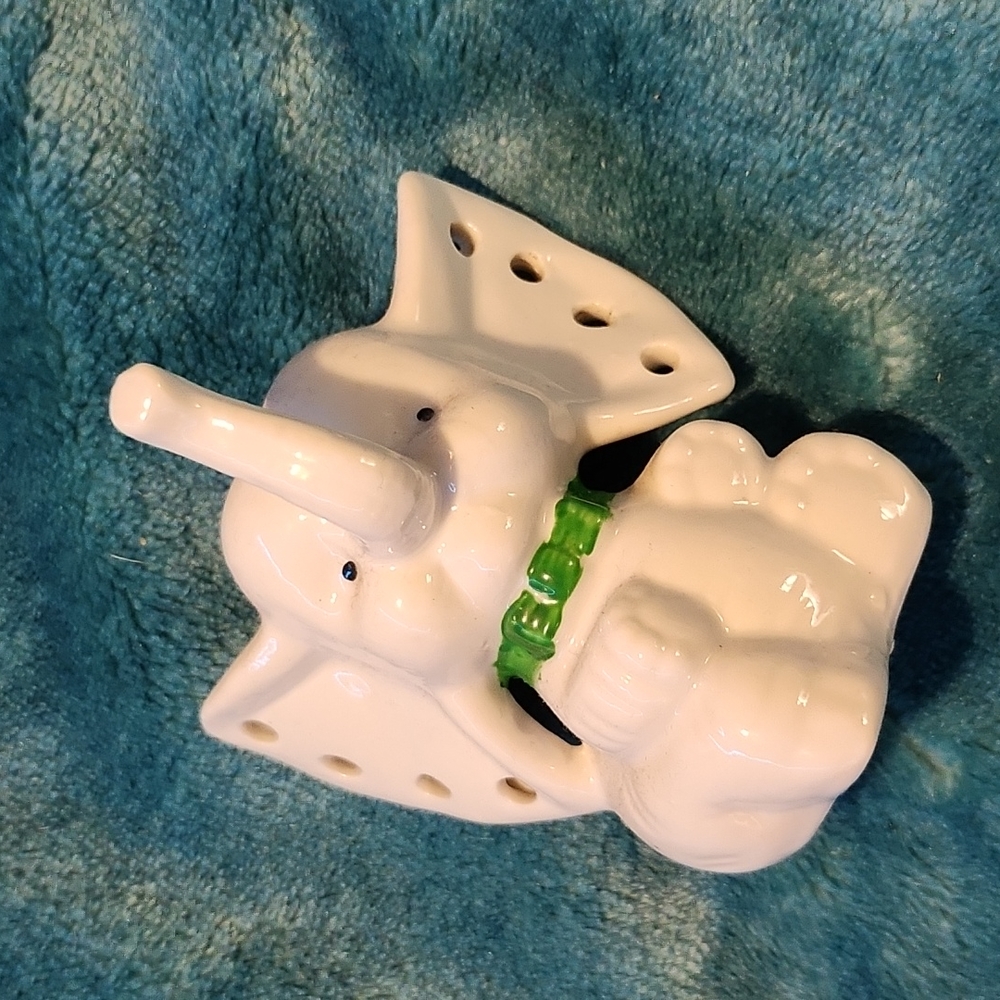 Vintage UCGC Ceramic Elephant Jewelry Holder